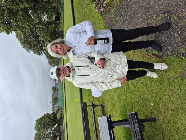 GC doubles 14th June: Division winners Kathy and Diana